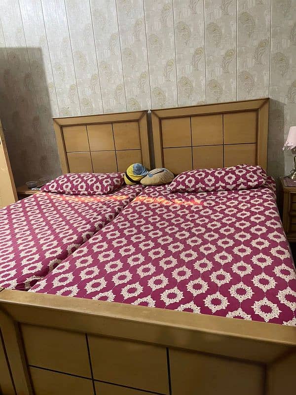 Bed Dressing And Side Table with mattress 3