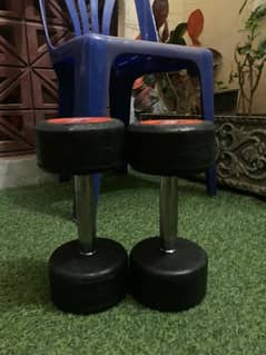 5kg dumbell available condition 9/10