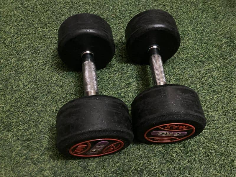 5kg dumbell available condition 9/10 1