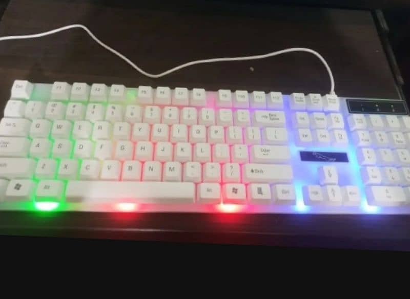 HS GAMING KEYBOARD 4