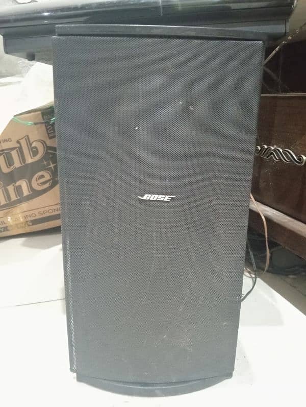 Bose speaker system 0