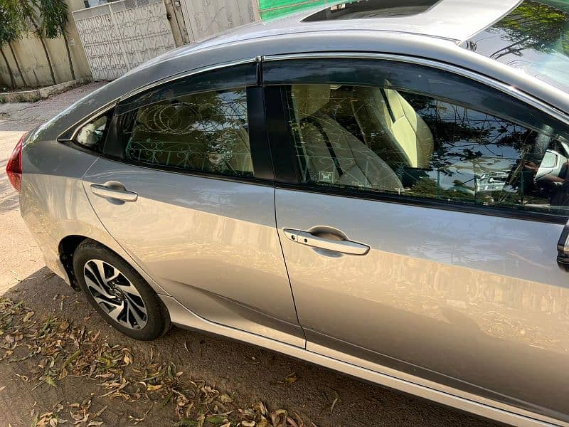 Honda Civic Oriel 2018 2