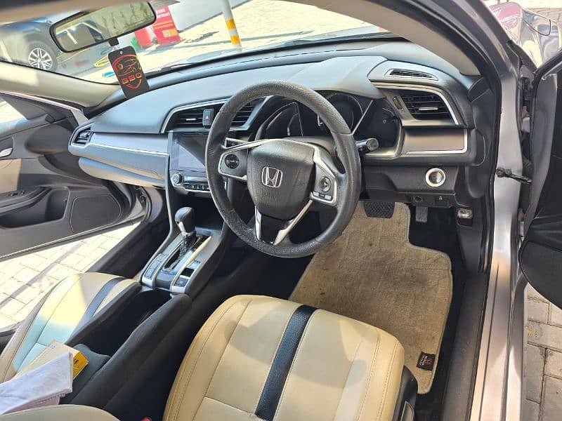 Honda Civic Oriel 2018 7