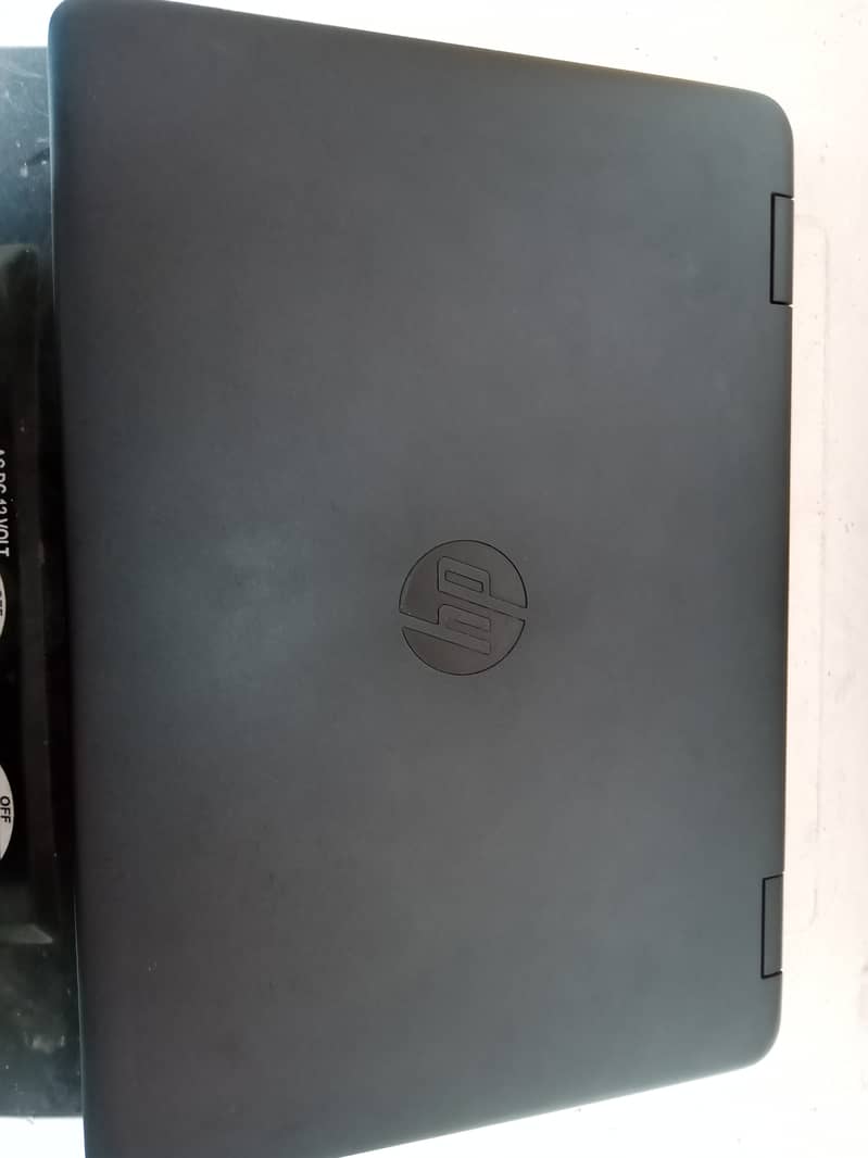 HP laptop cori5 5th generation 4