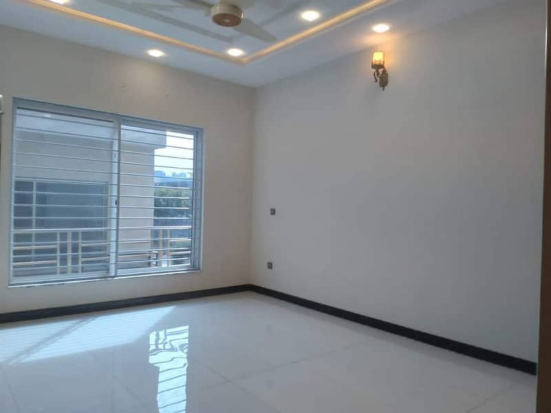 Very beautiful 3 Bed Portion Available For Rent in Gulraiz With All Facilites 6