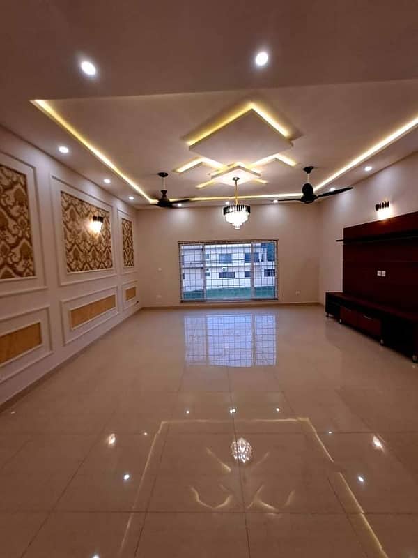 Very beautiful 3 Bed Portion Available For Rent in Gulraiz With All Facilites 21