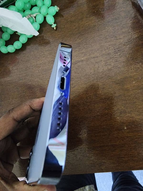 I phone 13 pro max 256gb factory unlock 5