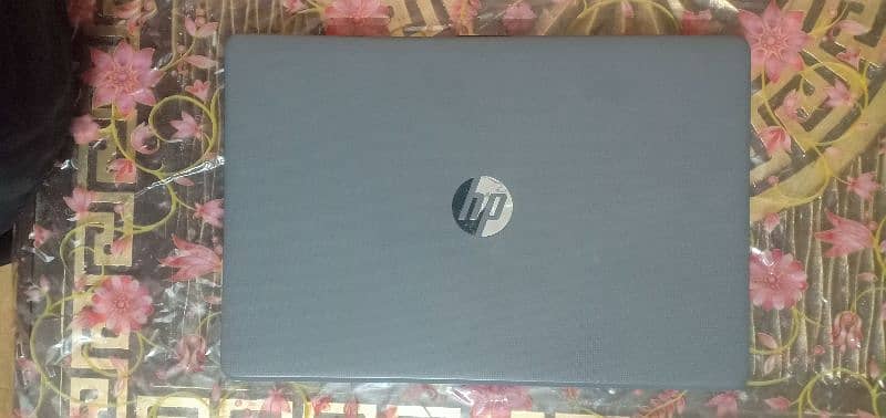 HP Laptop 4GB/500GB 2