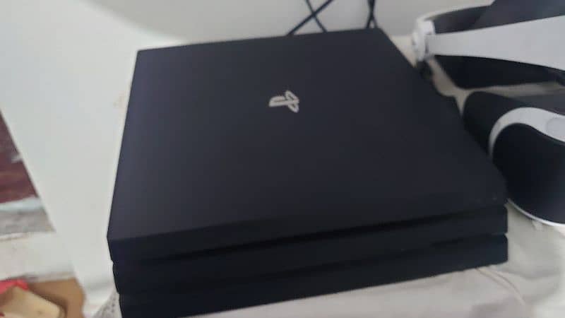 Ps4 pro Chip jailbreak 11.50 with VR headset 1