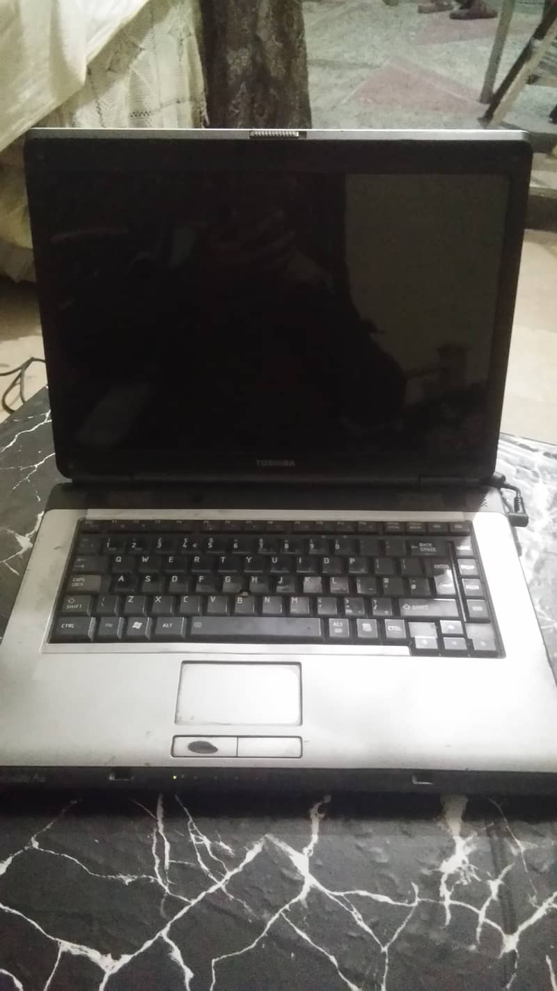 Toshiba laptop sale in good condition  1