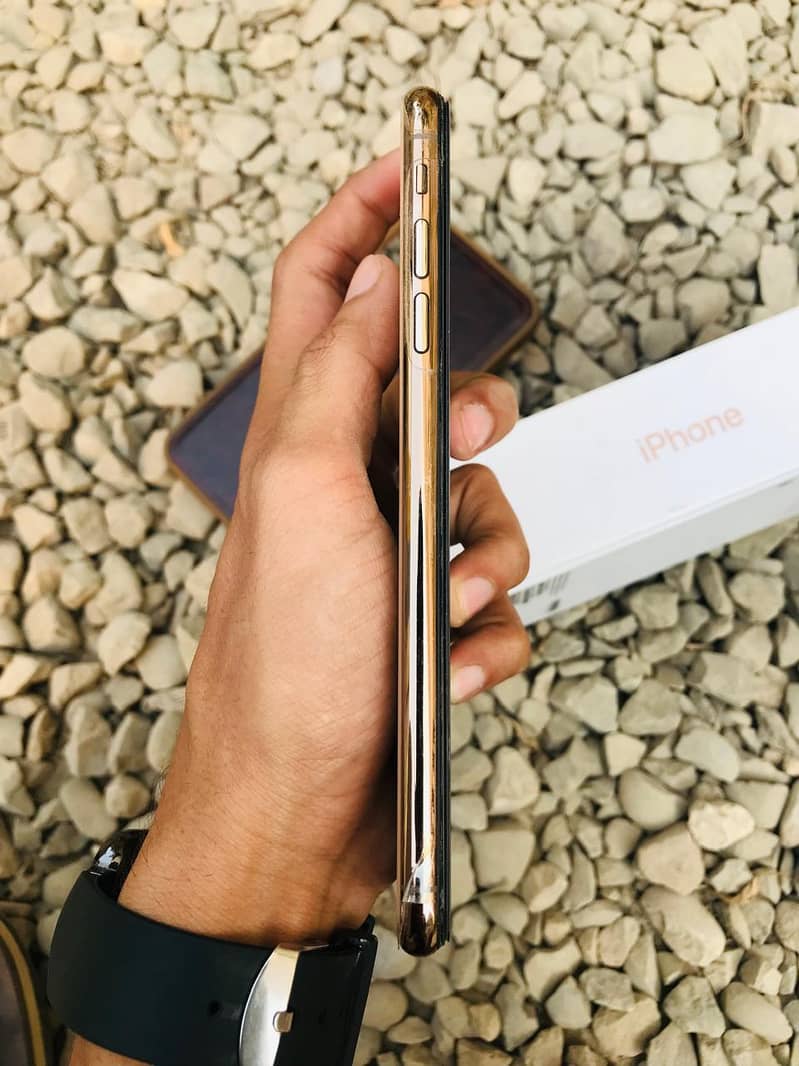 Iphone xs max 6