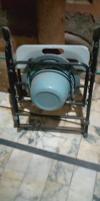 commode chair for disable person 0