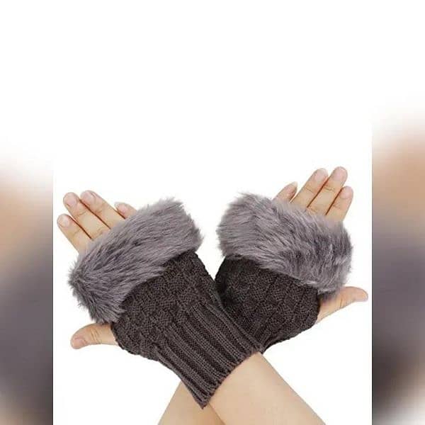 warm gloves for cold weather. 3