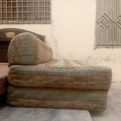 one double bed hai aur 1 combedsofa sofa