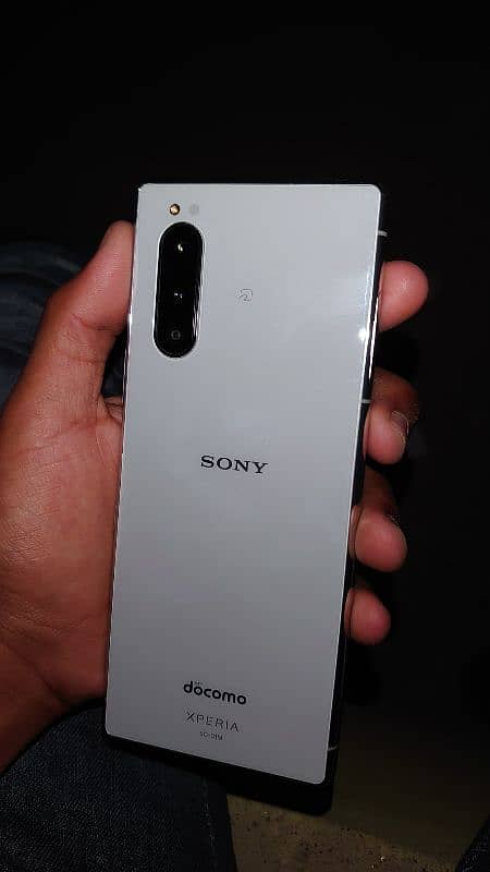 SONY XPERIA 5 0