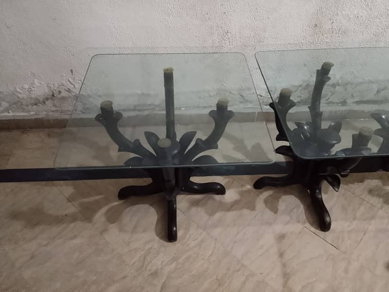 Three set table is in excellent condition 9