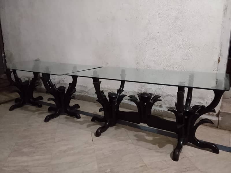 Three set table is in excellent condition 14