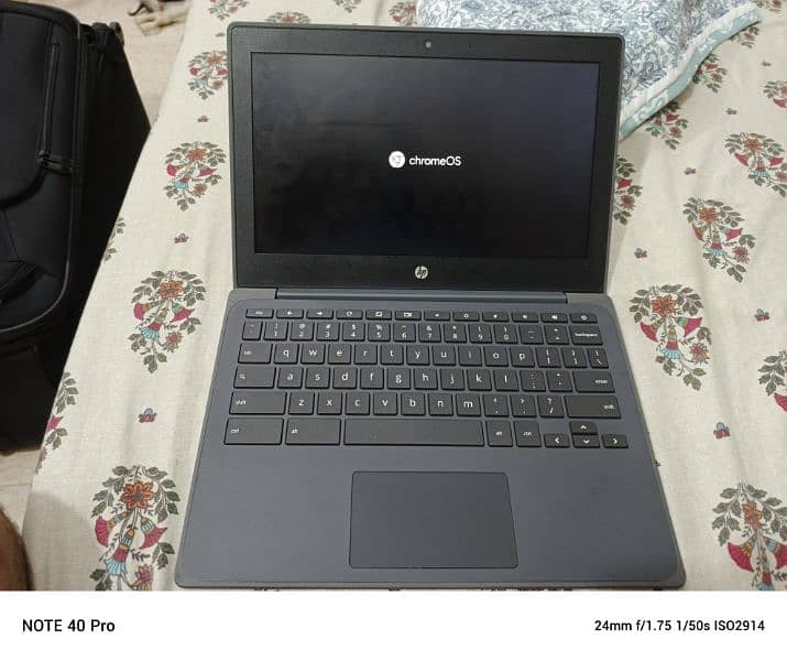 Hp Chromebook 11A G8 EE 1