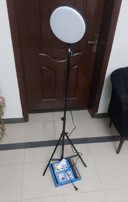 Ring Light with Stand 1