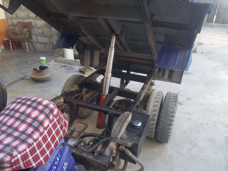 loader rickshaw 1