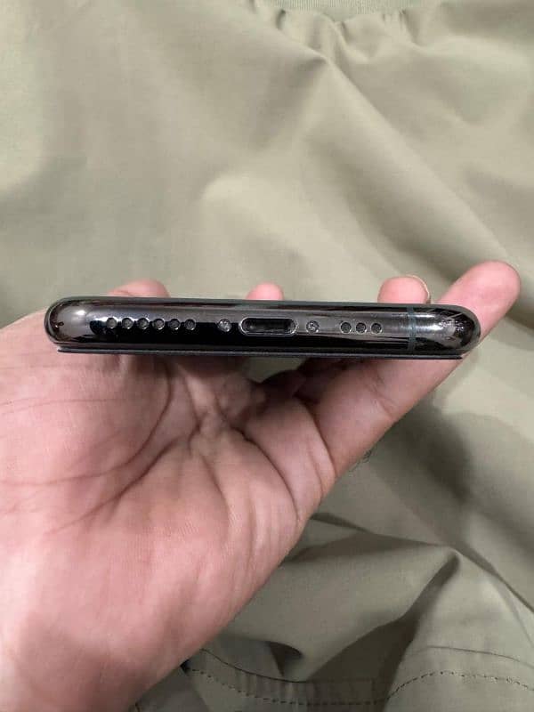 iphone 11pro physical PTA APPROVED 2