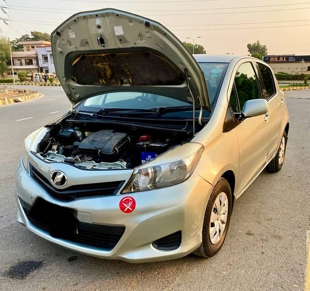 Toyota Vitz 2011/2015 Full Geniune 4