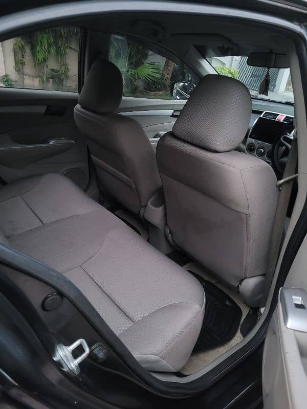 Honda City IVTEC 2014 better than corolla, Vitz, cultus, wagon r 12