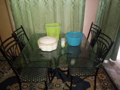 One table with four chairs (iron)