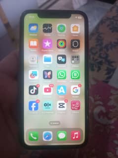 iPhone 11 all OK set betry heath 77 condition good he