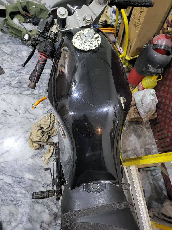 250cc to 1000cc fuel tank kesi b bike pay arjust ho jay ghi 5