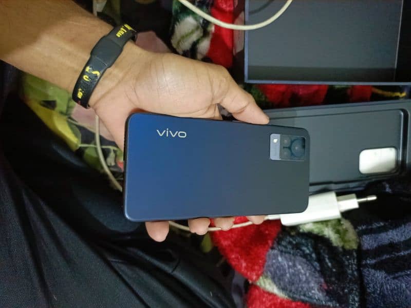 vivo v21 8+4+128 total original 1