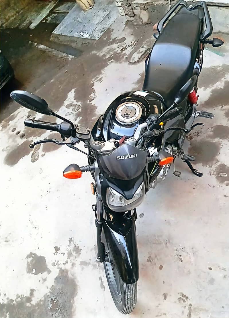 Suzuki GSX-125 2023 1