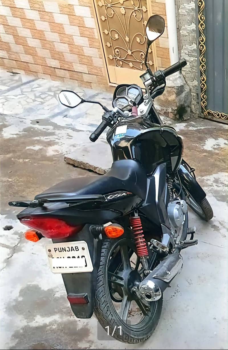 Suzuki GSX-125 2023 9