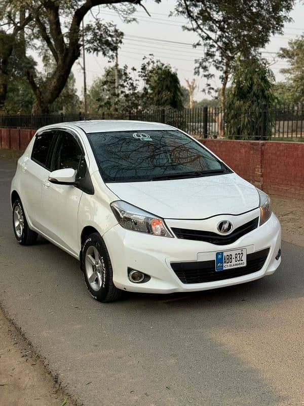 Toyota Vitz 2014 4