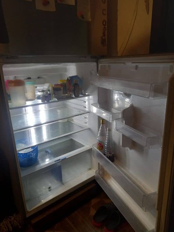 16 cubic Refrigerator NonFunctional 3