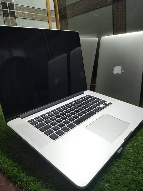 Apple MacBook Pro 2015 i7 16/512/2GB Card 1