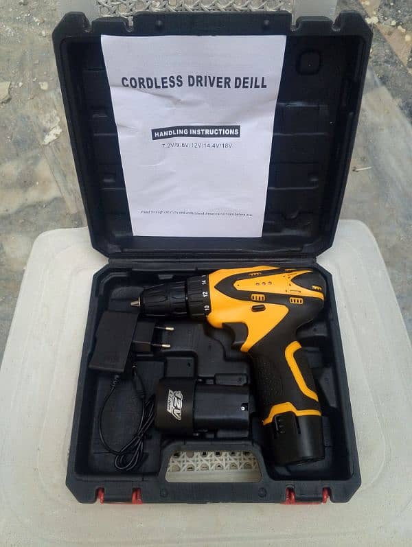 cordless drill/screwdrive machine 0