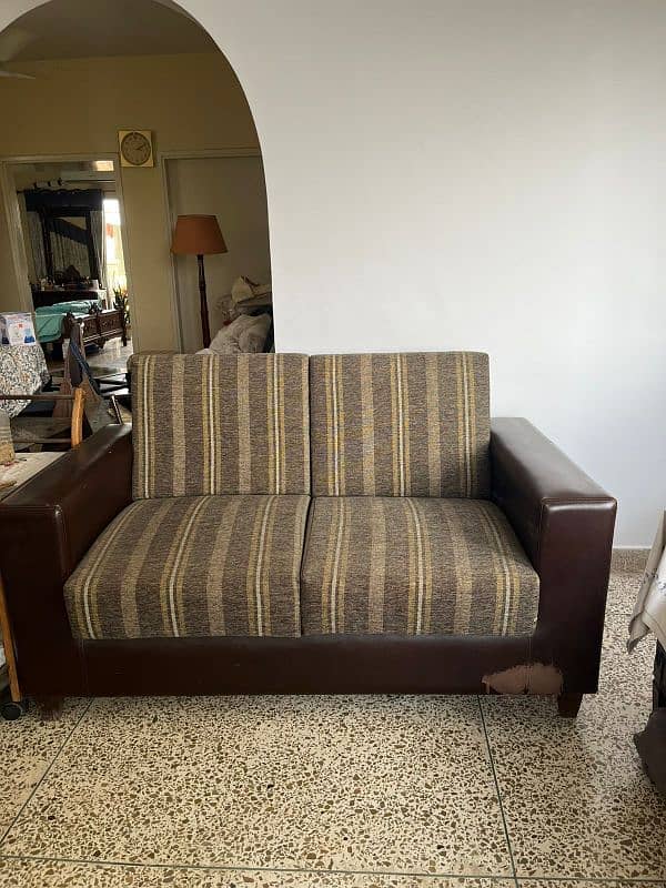 beautiful 2 seater sofa for sale. 1