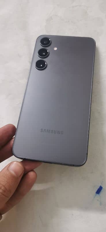 Samsung S24 plus 2