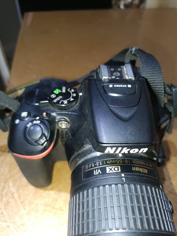 Nikon D5600 with Kit Lens 18-55mm 2