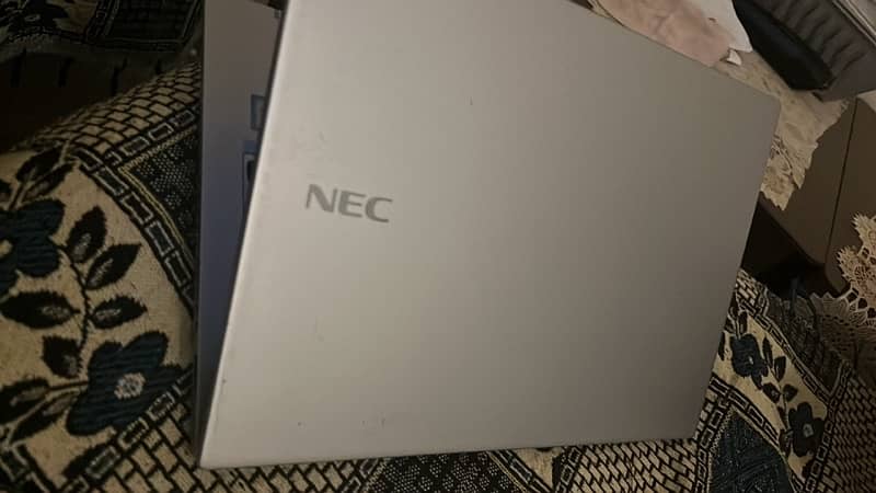 Core i5 8th gen 8gb (DDR4X) 256gb (NVMe) NEC 1