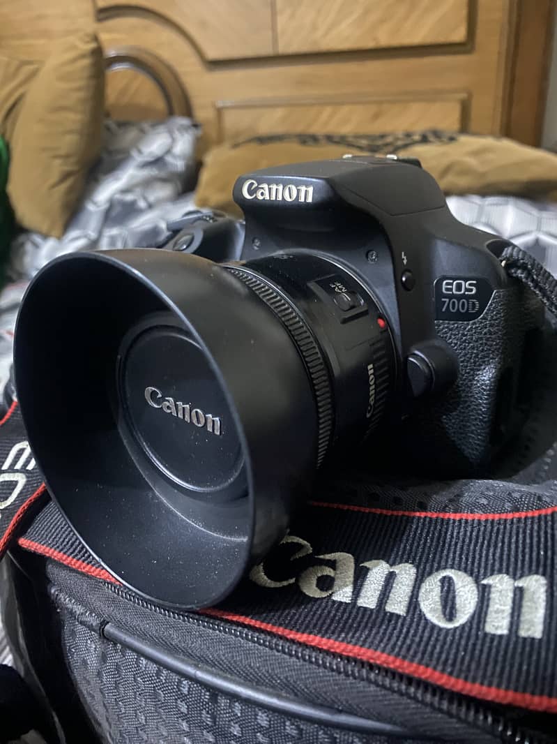 DSLR 700d 10/10 condition 1