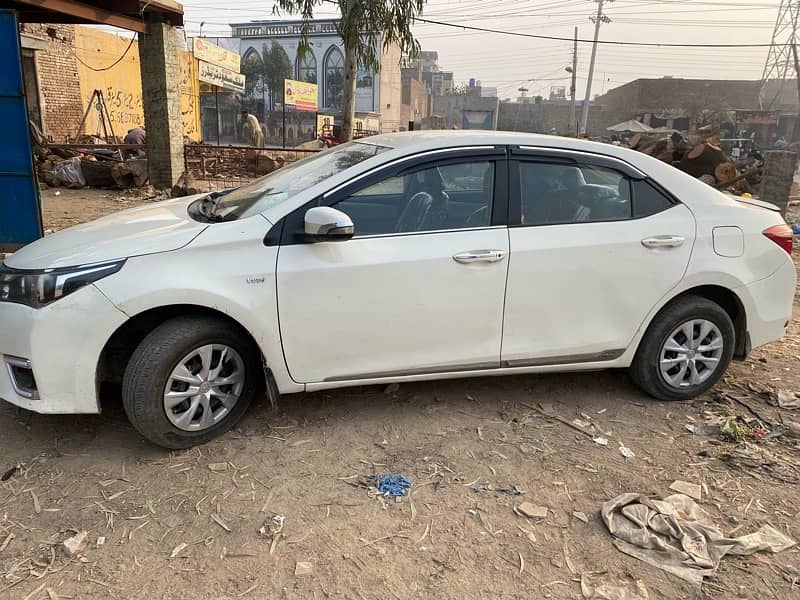 Toyota Corolla XLI 2015 10