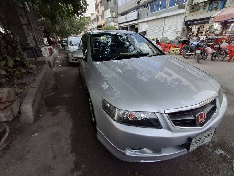 Honda Accord cl9 urgent sale moving out 0