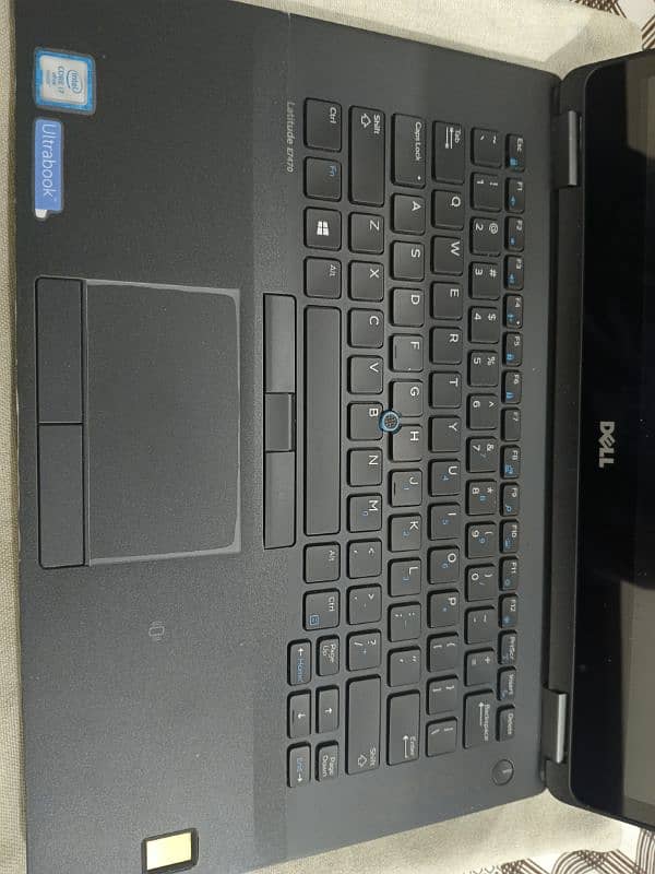 Dell Latitude E7470 1