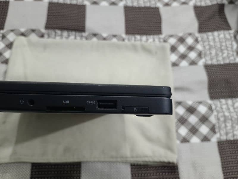 Dell Latitude E7470 4