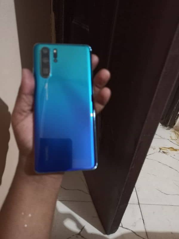 Huawei p 30 pro 10/9 Condition 1