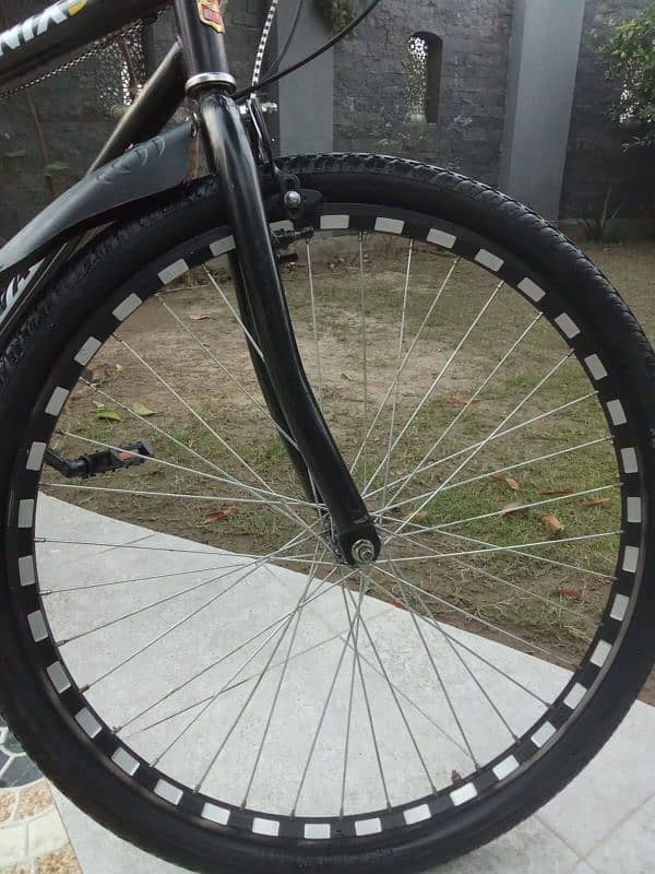 Gears wali cycle Aluminium wheel. 2 month used03008074332 8