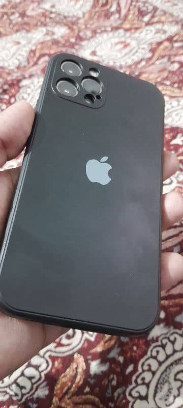 i phone 12 pro 8