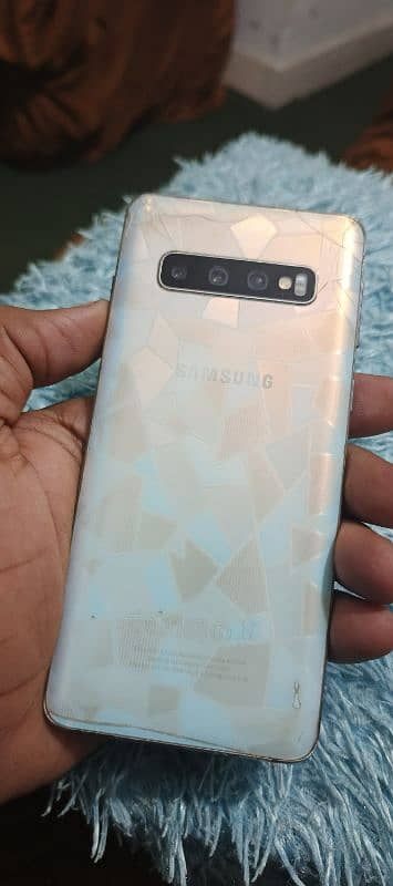 Samsung Galaxy S10 8/128 7